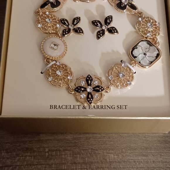 Napier Bracelet and Earring Set Gold Tone Brand New - Picture 4 of 7